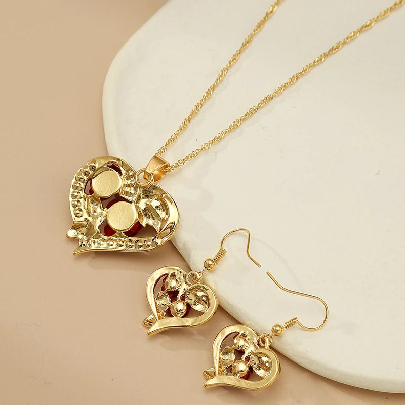 Creative Love Rose Heart Pendant Necklace for Women Exquisite Zircon Forever Necklace Romantic Valentine's Day Jewelry